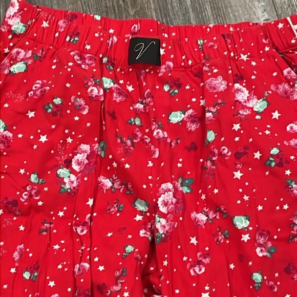 Victoria’s Secret Red Floral Rose and Peony Pajama Pants small - Picture 5 of 8